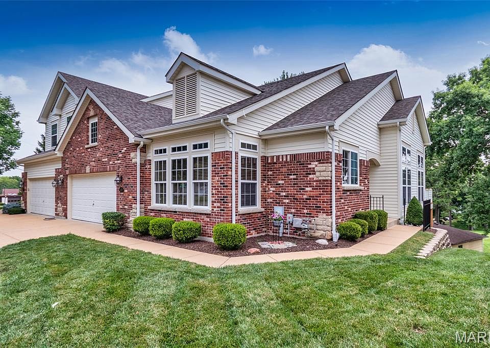 1st image of 105 River Breeze Way