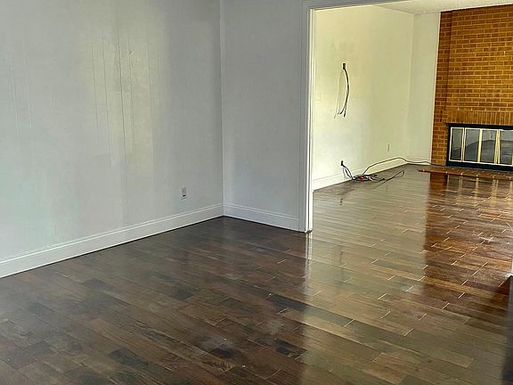 5th image of 3548 S Hillcrest Dr APT 1
