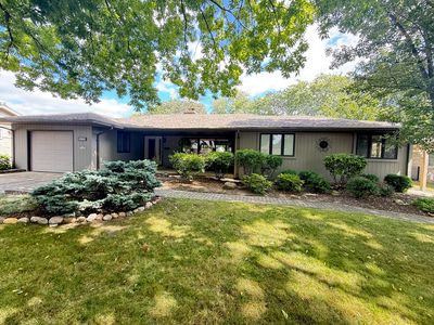 812 N Allen Ave, McHenry, IL, 60050