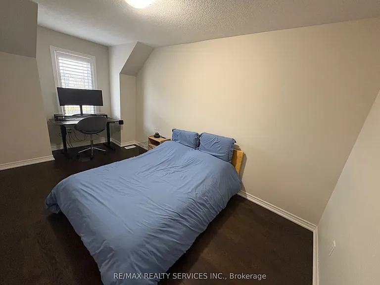 7 Sonoma Valley Cres — Photo 12
