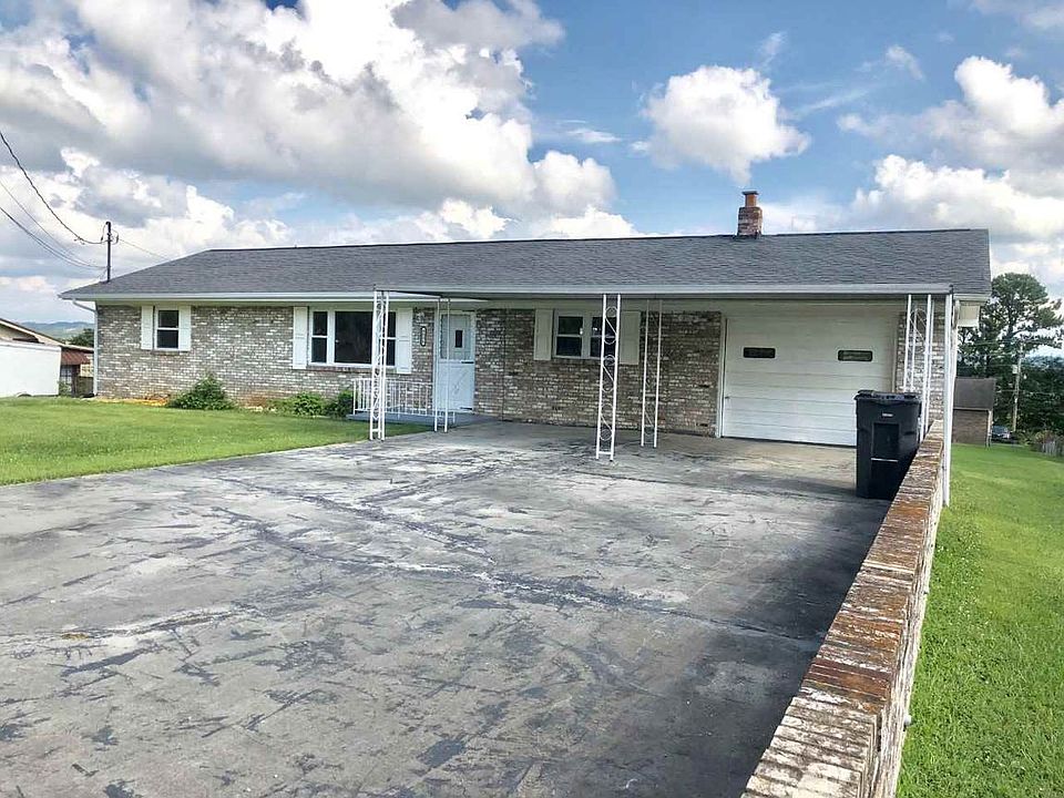 1st image of 5656 Woods Dr