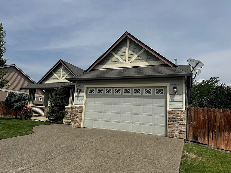 1707 E Ashford Way — Photo 16