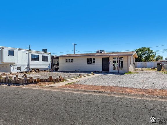 3rd image of 2617 S Las Palmas Vista Ave