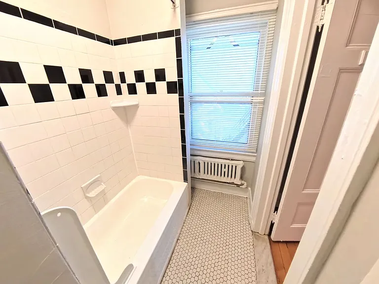 67 S Washington St — Photo 11