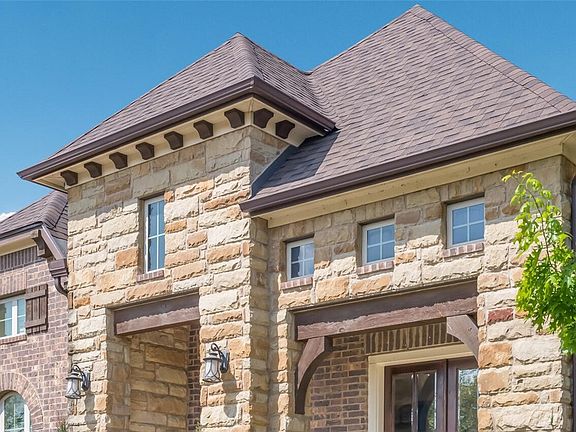 3rd image of 1157 Castle Bluff Cir