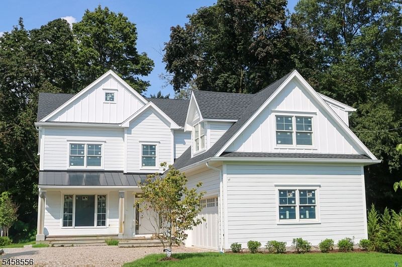 1st image of 391 Woodland Rd