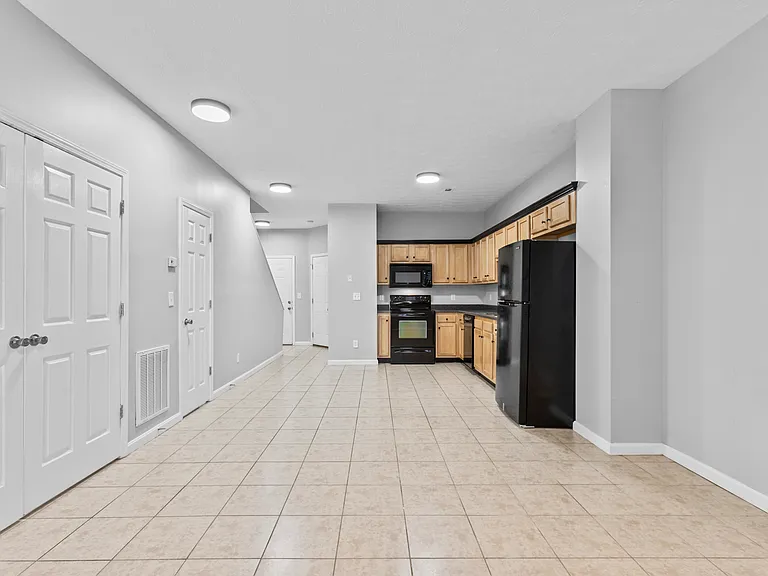 Pin Oak Villas Townhomes — Photo 11