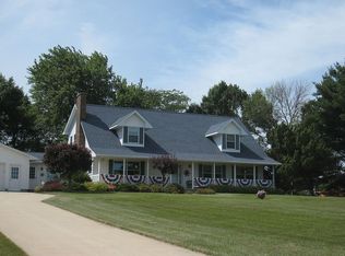 4441 Ranchero Rd, Cedar Falls, IA 50613