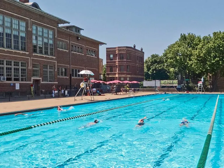 Nearby Holstein Park & Pool
