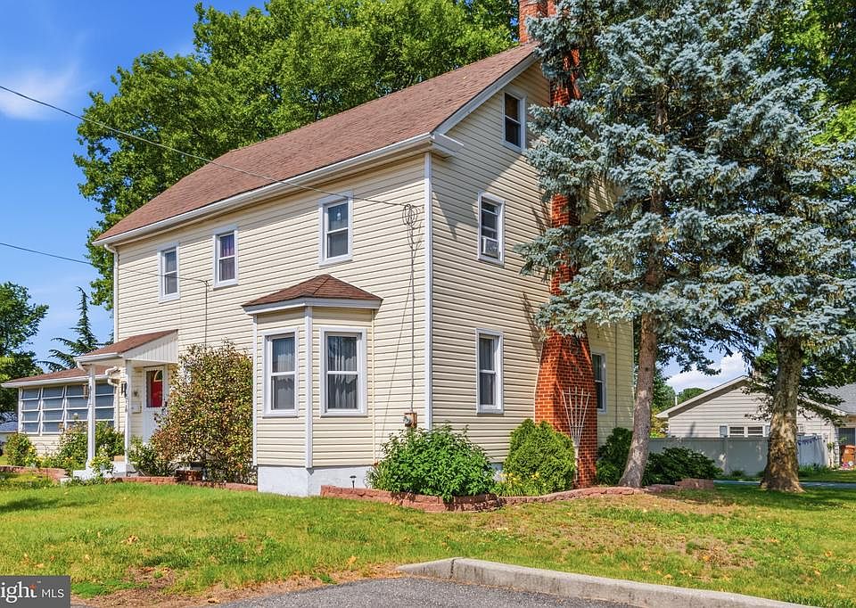 1st image of 164 FRANKLIN STREET