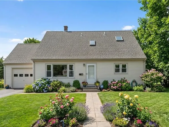11 Odonnell Rd, Middletown, RI 02842