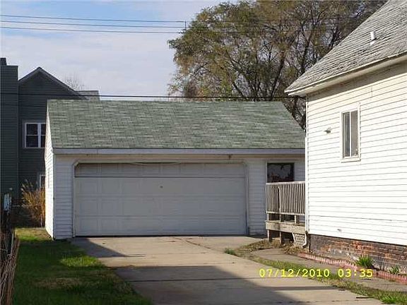 4th image of 207 Osborne St