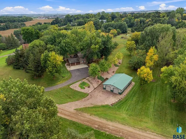 7505 E Elston Pl, Sioux Falls, SD 57110