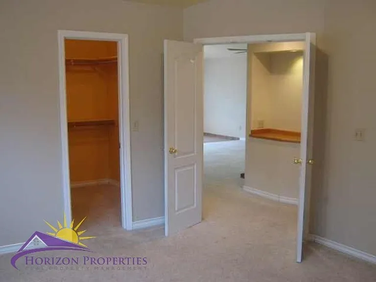 2030 Moontree Dr — Photo 15