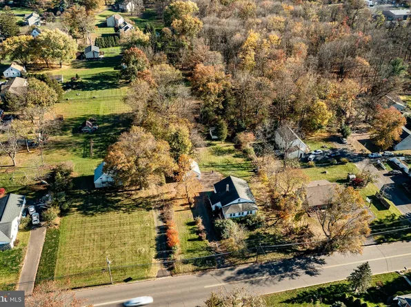 2135 E Vine St, Hatfield, PA 19440
