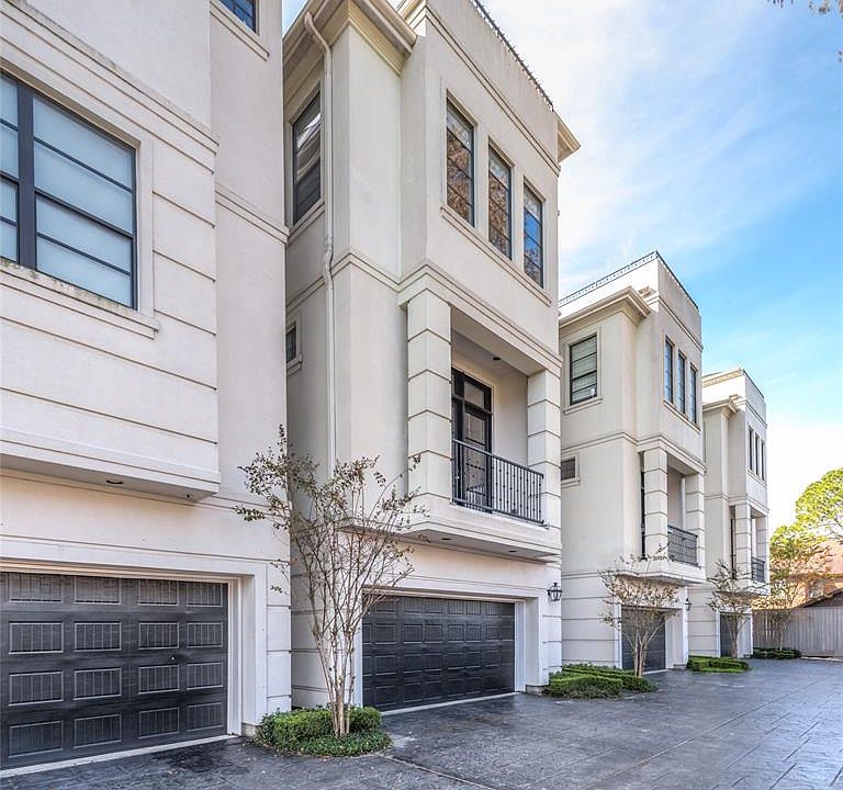 Museum District free-standing home in gated community of only four units built by Farb Homes! Elegantly appointed finishes, multiple outdoor spaces in