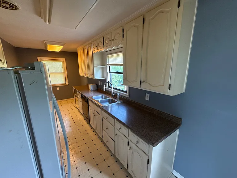 1200 NE 67th Pl — Photo 4