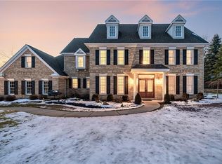 101 Cobblestone Ct, Zelienople, PA 16063