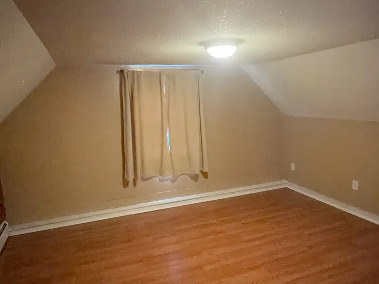 13 Warner St #2 — Photo 16