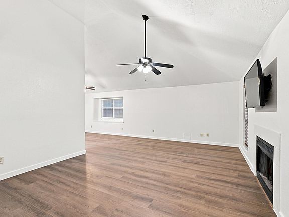 5th image of 10846 W Mulberry Dr