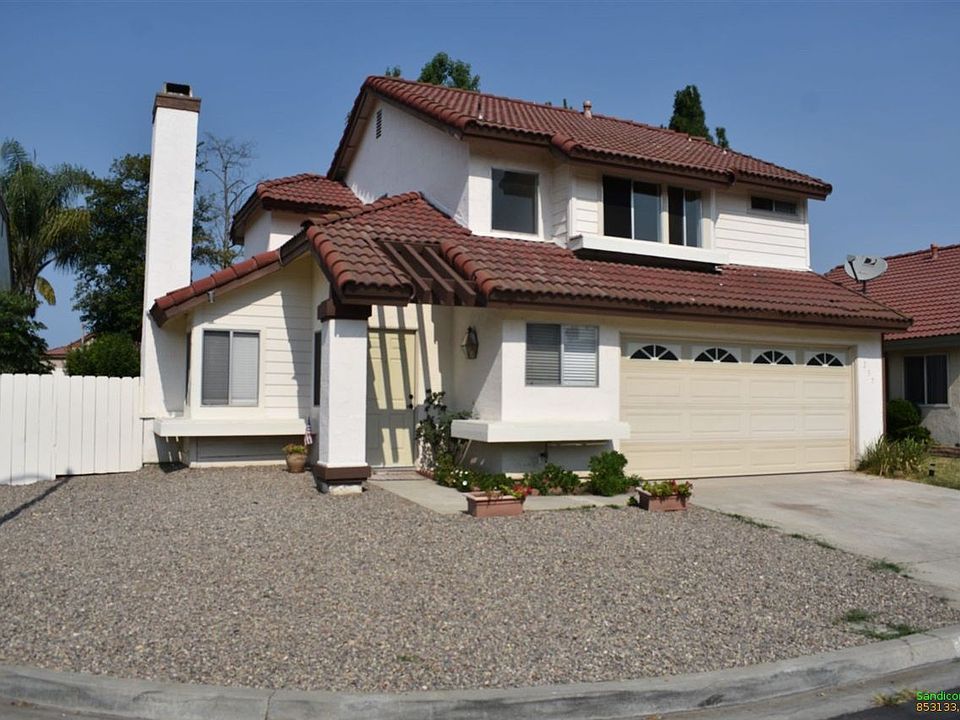 2nd image of 237 Cardinal Way