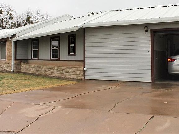2nd image of 1206 Park Dr