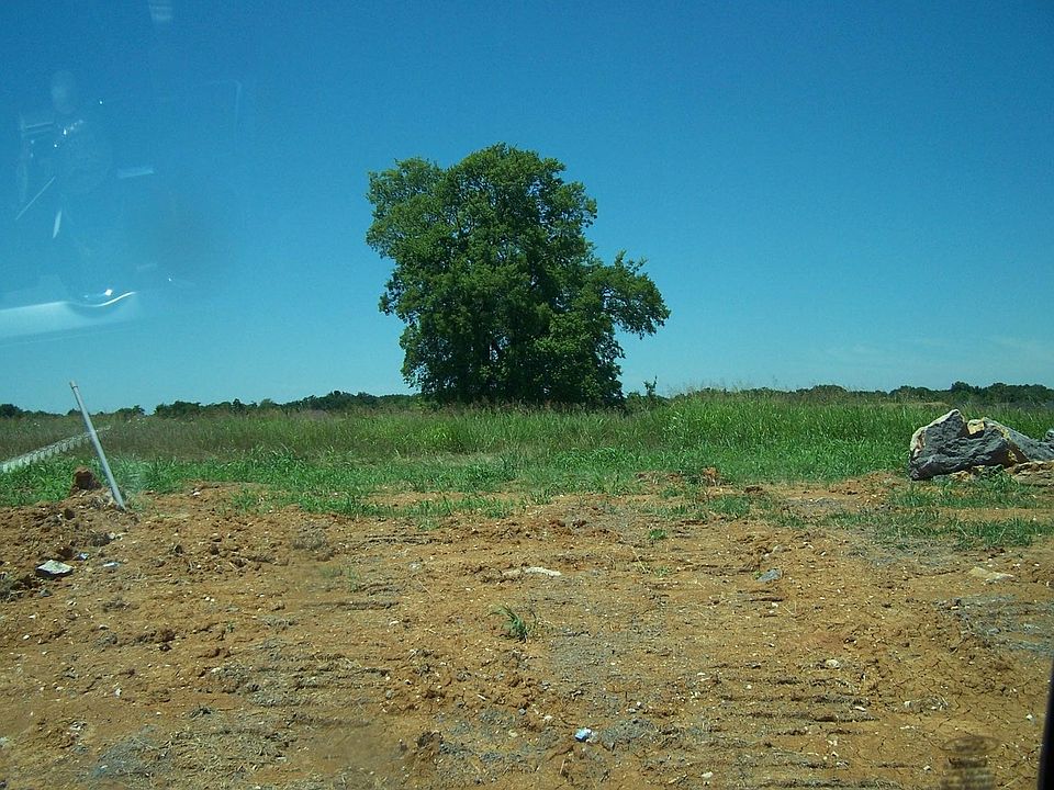 1st image of 1017 Rhonda Dr