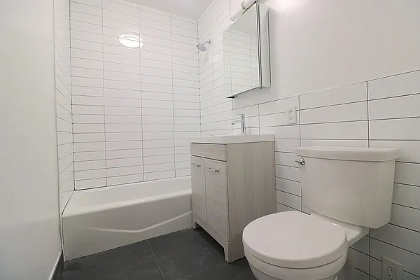 Rented by Compass | media 27