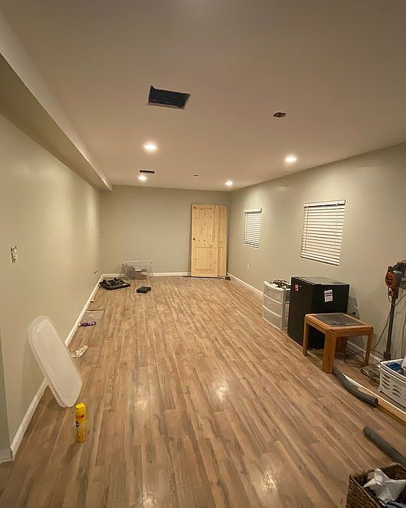 2nd image of 12 S Bell Cir