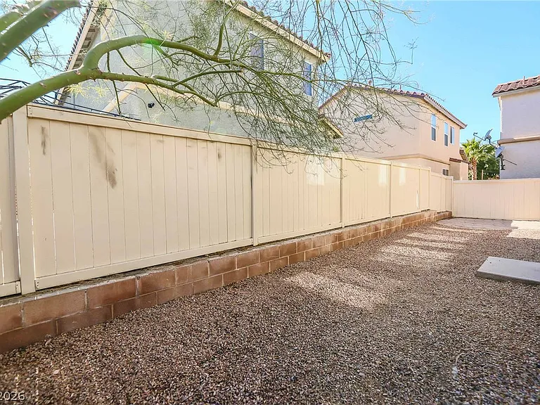 10410 Lady Angela St — Photo 34
