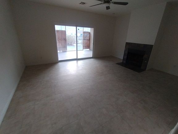 4th image of 15809 Coral St