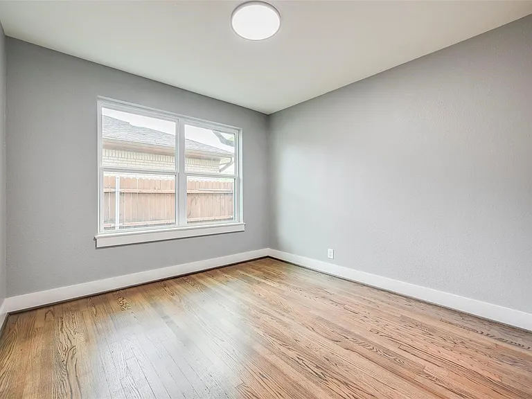 2729 Lockhart Ave — Photo 14