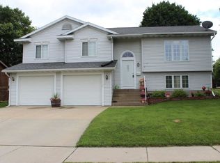 112 W Carroll St, Portage, WI 53901