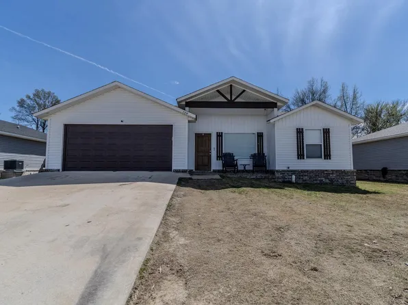 106 Formon Dr, Paragould, AR 72450