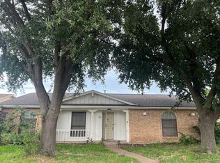 2918 Fair Meadow Dr, Garland, TX 75044