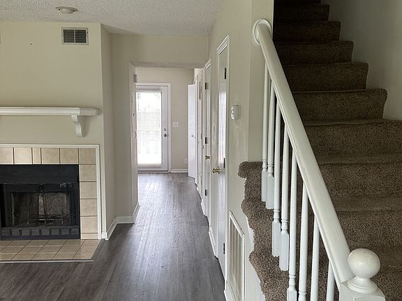 4th image of 2250 Patriot Dr