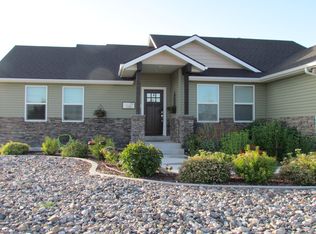 426 Blakeland Dr, Spring Creek, NV 89815