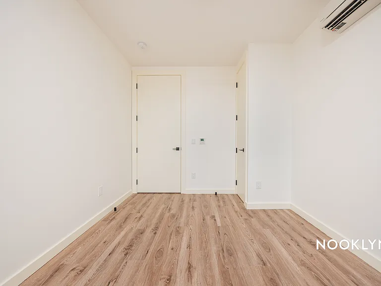 150 Bayard St #4D — Photo 6