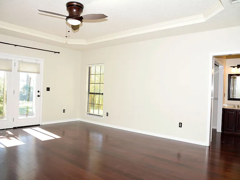 116 Baywind Dr — Photo 17