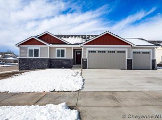 902 Phipps Ave, Cheyenne, WY 82001