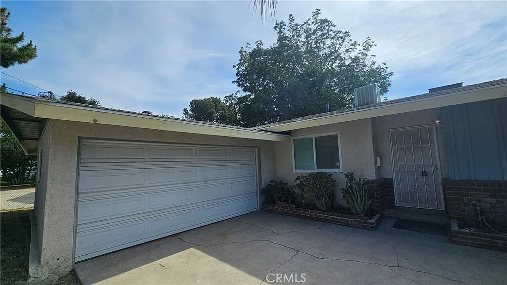 3 bed, 1799 sqft, $34,995 — Photo 2