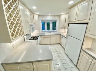 (Undisclosed Address), Mamaroneck, NY 10543