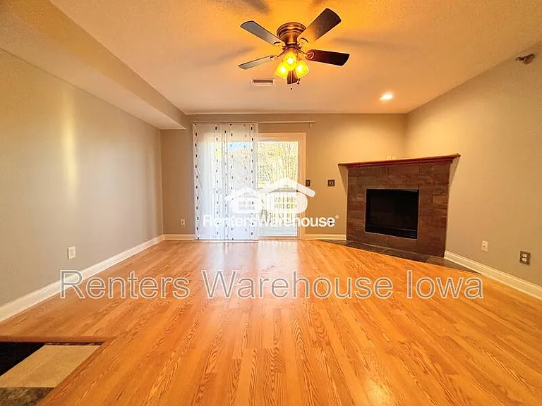 10151 Sutton Dr #8 — Photo 8