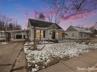 412 E Marshall St, Hastings, MI