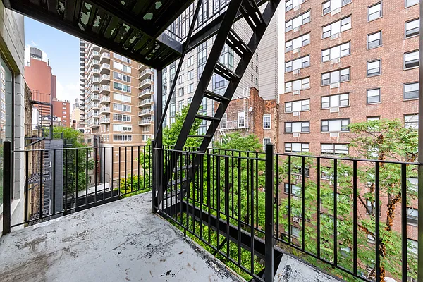 413 East 78th Street #5R in Lenox Hill, Manhattan | StreetEasy