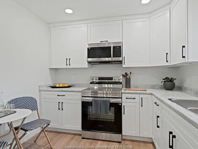 1855 Meldrum Rd #1 — Photo 8