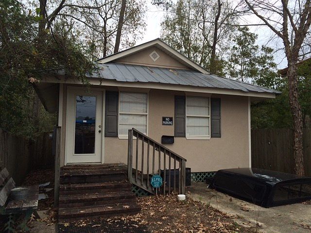 1st image of 821 Asbury Dr