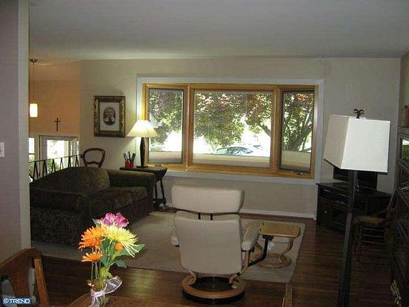 3rd image of 2814 Fawkes Dr