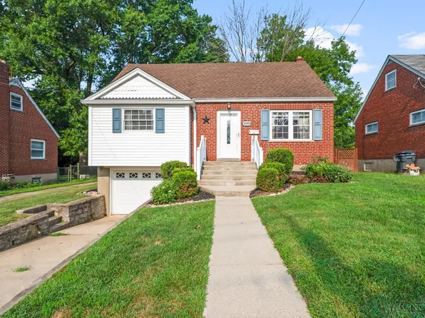 3689 Moonridge Dr, Cincinnati, OH 45248