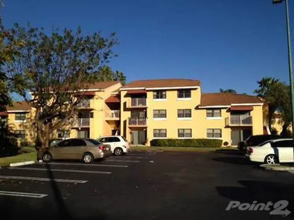 15550 SW 80th St APT 106, Miami, FL 33193